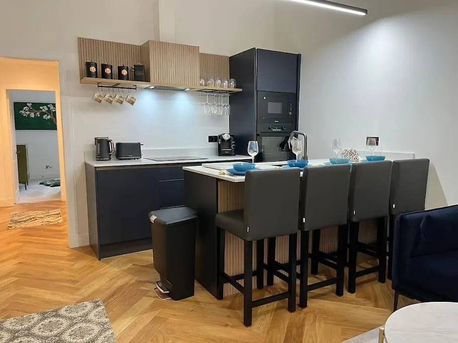 Cosy City Apartment, Free Street Parking Edinburgh 0*,