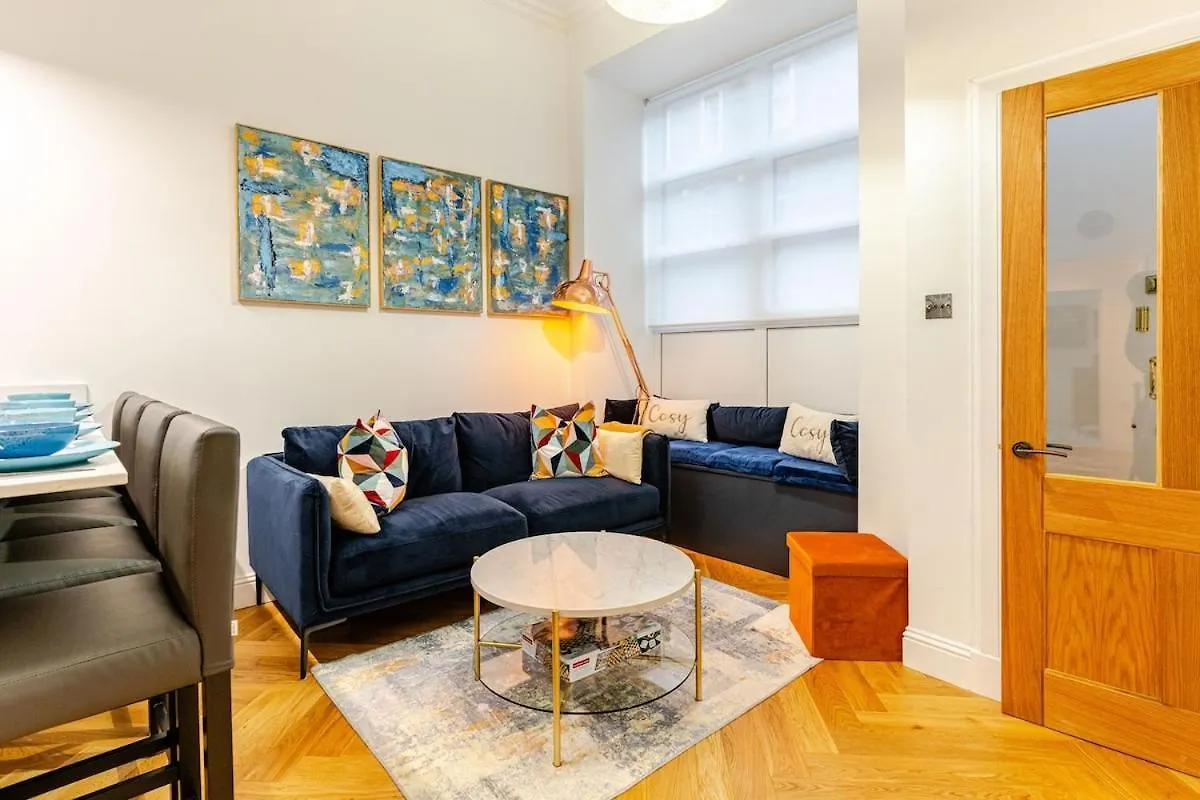 Cosy City Apartment, Free Street Parking Edinburgh 0*,